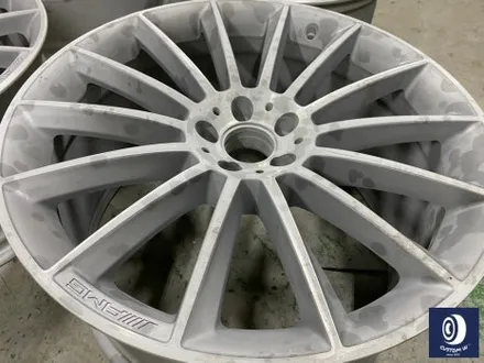 벤츠 GLE450 타 업체 잘못된 수리 도색 이력 / 기존 페인트 제거 (약품 박리) 후, 마차휠 블랙 유광 휠도색 + 레드 캘리퍼 도색 / 용인 처인구