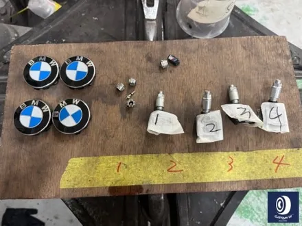 자주 입고 되는 BMW G87 M2 블랙 유광 휠도색 + 레드 캘리퍼 도색 / 용인 처인구