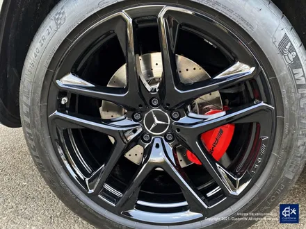 벤츠 GLE53 AMG 휠수리 후 블랙유광 휠도색 + 레드 캘리퍼 도색 / 용인 처인구