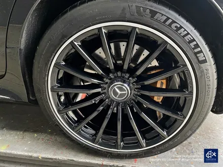 벤츠 GT43 AMG 휠수리 후 투톤 유광 휠도색 + 카본 세라믹 골드 캘리퍼 도색 / 용인 처인구