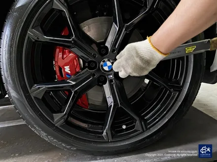 BMW X6 40i 신차 741M 블랙유광 휠도색 + 레드 캘리퍼 도색 / 용인 처인구