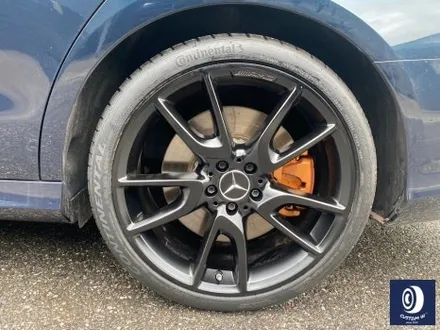 벤츠 W213 E43 AMG 휠 상처 수리 후 사틴 블랙 (무광 검정 / 매트 블랙) 휠 복원 도색 + 카본 세라믹 골드 캘리퍼 도색 / 용인 처인구