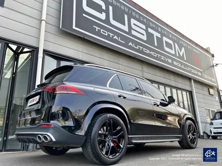 벤츠 GLE53 AMG 잘 못된 휠수리 박리 제거 후, 블랙유광 휠도색 + 레드 캘리퍼 도색 / 용인 처인구