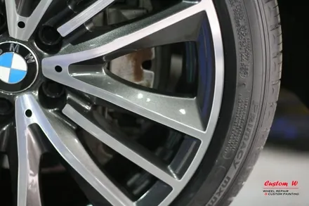 휠도색, 다이아몬드컷팅 휠수리로 건메탈 폴리쉬 형태로 휠체인지! BMW550I 휠 작업기. / 용인 처인구