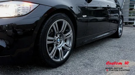 BMW E90 3시리즈 각기 다른 컬러 차량의 M팩 휠의 고스트크롬 휠도색. / 용인 처인구