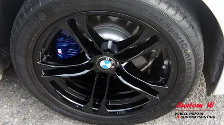 블랙 휠도색과 블루 캘리퍼도색 조합으로 BMW 520D M 에어로 다이나믹프로를 더 새롭게 변화시키다. / 용인 처인구