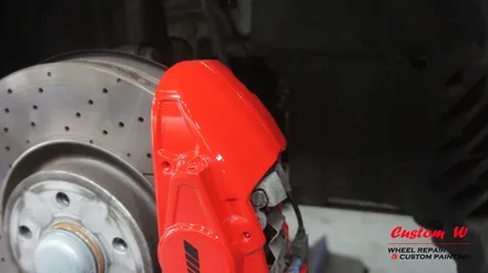 벤츠 A45 AMG 휠 상처 수리 후 블랙유광 휠도색 + 레드 AMG 캘리퍼도색. / 용인 처인구