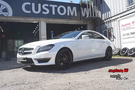 벤츠 CLS63AMG 상처난 휠수리 후 블랙유광 휠도색과 강렬한 레드 캘리퍼도색. / 용인 처인구