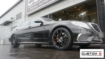 벤츠 S63AMG 레드 캘리퍼를 골드 캘리퍼로 캘리퍼도색, 블랙유광 휠도색. / 용인 처인구