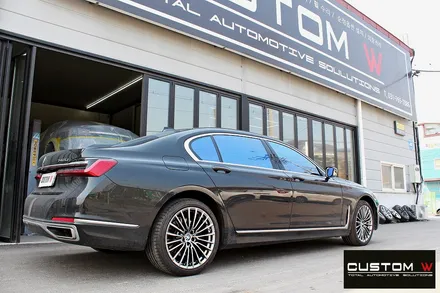 기존 작업한  BMW 740Li 엄청난 휠 상처, 2개 휠 수리 후 고스트크롬으로 다시 휠도색 / 용인 처인구