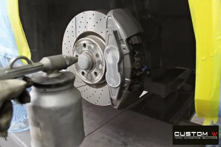 벤츠 A45 AMG 무광 블랙실버 투톤 휠 + 골드 캘리퍼 도색 / 용인 처인구