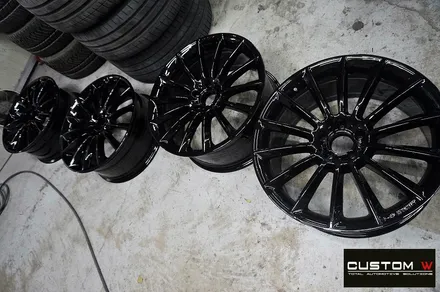 벤츠 CLS450 20인치 마차휠 상처 수리 후 블랙유광 휠도색 + 카본 세라믹 골드 캘리퍼 도색 / 용인 처인구