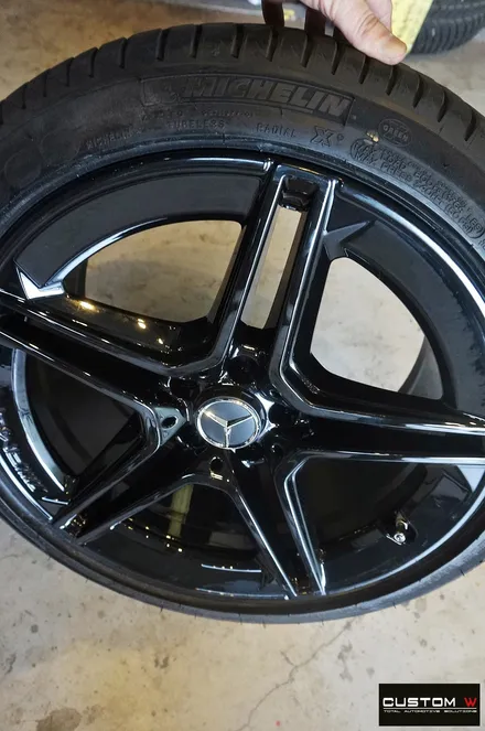 벤츠 CLS300d 블랙유광 휠도색 + 레드 캘리퍼 도색 / 용인 처인구
