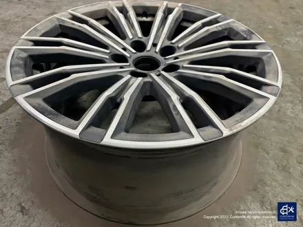 부식도 제거하고...BMW G20 320i 휠수리 후 블랙유광 휠도색 + 블루 캘리퍼 도색 / 용인 처인구