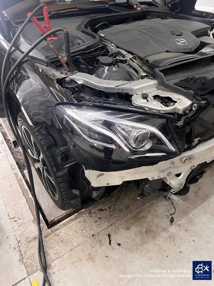벤츠 W213 E220D 순정 어라운드뷰 360카메라, 와이드콕핏, 멀티빔라이트 설치. / 용인 처인구