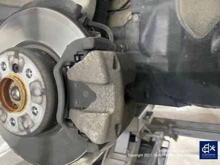 BMW G30 520D 휠 상처 수리 후, 유광 블랙 휠도색 그리고 레드 캘리퍼 도색 작업까지_! / 용인 처인구