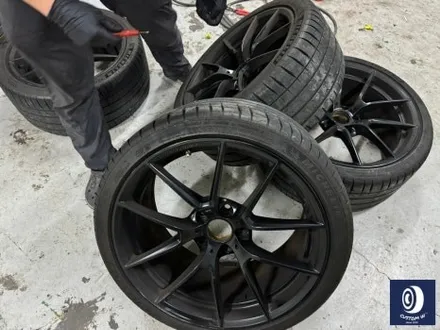 휠 수리 도색 불량 / BMW M4 763M 타 업체 잘못된 휠도색 약품 박리 / 페인트 제거 후, 사틴 블랙 휠 도색 재작업 + 카본 세라믹 골드 캘리퍼 도색 / 용인 처인구