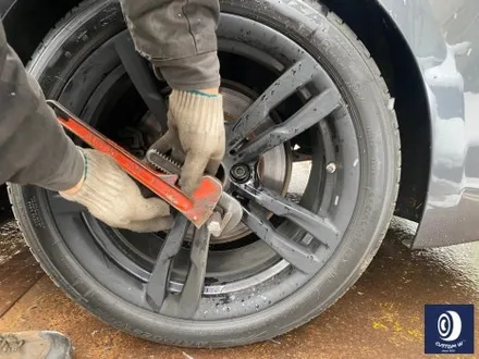 BMW F30 320i 휠도색 불량 재작업 약품 박리 후, 하이그로시 블랙 + 부식 제거 후, 블루 캘리퍼 도색 + 허브 방청 코팅 / 용인 처인구