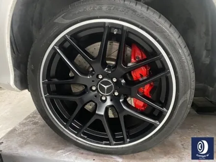 벤츠 GLE63 AMG 휠 도색 불량 재작업 약품 박리 제거 후, 사틴 블랙 + 실버 투톤 휠도색 + 레드 캘리퍼 도색 / 용인 처인구