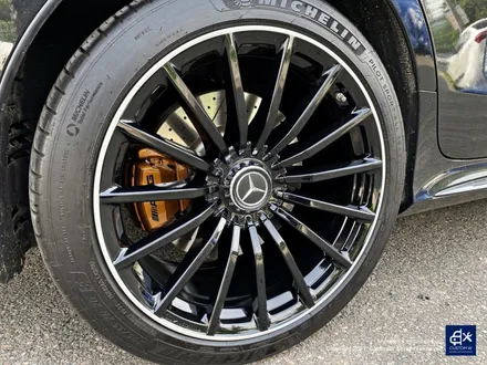 벤츠 GT43 AMG 휠수리 후 투톤 유광 휠도색 + 카본 세라믹 골드 캘리퍼 도색 / 용인 처인구