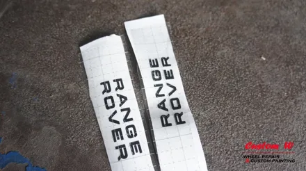 랜드로버 디스커버리4, 레인지로버 보그(골드캘리퍼도색) 차량의 블랙유광 휠도색. / 용인 처인구