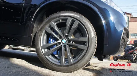 BMW X5 신차 고객분의 요청에 맞춘 휠도색과 M퍼포먼스브레이크 컬러로 캘리퍼도색. / 용인 처인구