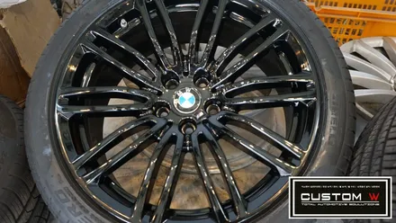 BMW G30 530d 맷블랙 휠을 블랙유광 휠도색으로 새롭게 만들어드렸습니다. / 용인 처인구