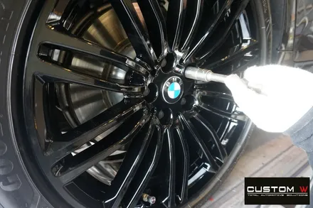 자주 입고되는 BMW 664M 19인치 휠 상처 수리후, 블랙유광 휠도색. / 용인 처인구