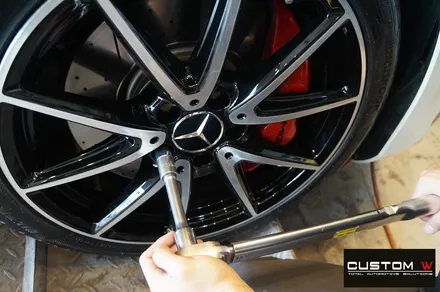 벤츠 A45AMG 상처난 다이아몬드 컷팅 휠 수리 후, 블랙 폴리시 휠로 만들었습니다. / 용인 처인구