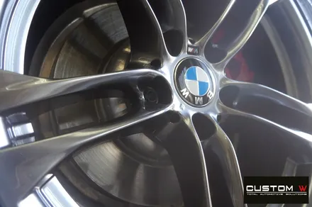 BMW F10 520D 고스트 크롬 휠도색, 레드 캘리퍼 도색. / 용인 처인구