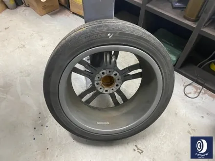 BMW F30 320d 441M 휠 상처 수리 후, 블랙 유광 휠도색 + 부식 녹 제거 후, 블루 캘리퍼 도색 / 용인 처인구