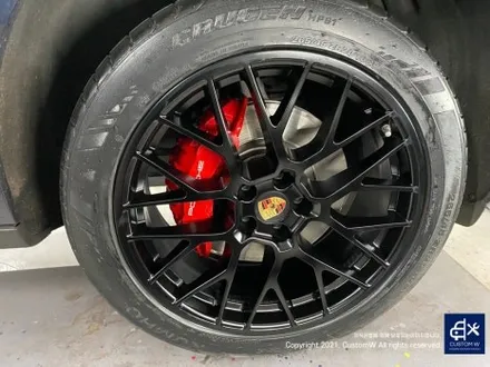 포르쉐 마칸 S 20인치 스파이더 타 업체 잘못된 수리 이력  사틴 블랙 ( JET BLACK / 무광 검정) 휠도색 그리고 레드 캘리퍼 도색 작업까지_! \