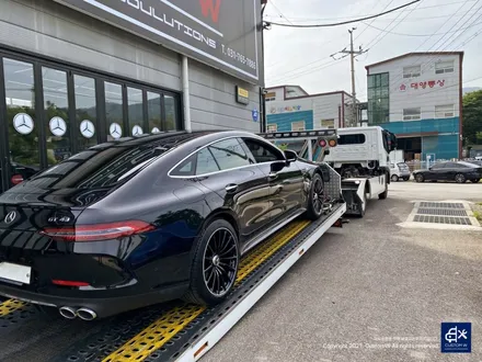 벤츠 GT43 AMG 휠수리 후 투톤 유광 휠도색 + 카본 세라믹 골드 캘리퍼 도색 / 용인 처인구
