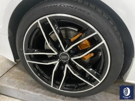 아우디 A7 50TFSI 20인치 다이아몬드 커팅 가공을 이용한 블랙 폴리시 커스텀 투톤 휠도색 + 심각한 부식 제거 후, 카본 세라믹 골드(오렌지 골드) 캘리퍼 도색 작업까지_! / 용인 처인구