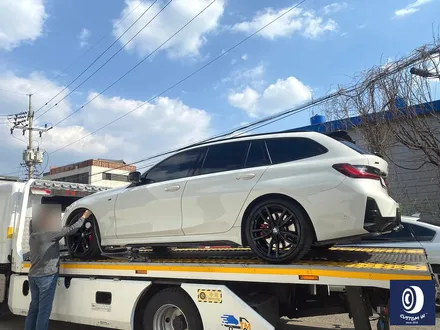 BMW M340i 투어링 792M 하이그로시 블랙 휠도색 + 레드 캘리퍼도색 / 보험 긴급 출동 서비스 ( 세이프티 로더 / 캐리어 카 입출고) / 용인 처인구
