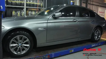 BMW 520D 무난한 블랙 캘리퍼도색과 멋드러진 고스트크롬 휠도색. / 용인 처인구