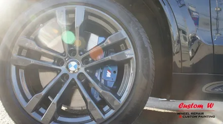 BMW X5 신차 고객분의 요청에 맞춘 휠도색과 M퍼포먼스브레이크 컬러로 캘리퍼도색. / 용인 처인구