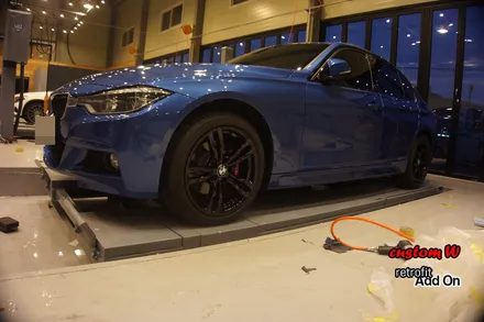 BMW 320d 441m휠 블랙유광 휠도색, 방청효과와 드레스업을 위한 레드 캘리퍼도색. / 용인 처인구