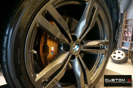 재방문 주신 고객. BMW G12 740LI 휠 상처 수리 후, 건메탈 휠복원 도색. / 용인 처인구