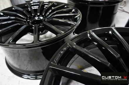 벤츠 GT43 AMG 블랙유광 휠 도색 + 카본 세라믹 골드 캘리퍼 도색 (블랙 차량) / 용인 처인구