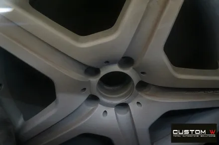 벤츠 W221 S500 기존 잘못된 휠수리 도색 이력 약품 박리 후 하이퍼 실버 휠도색 / 용인 처인구