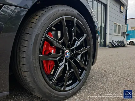 BMW i4 M50 휠수리 후 블랙유광 휠도색 / 용인 처인구