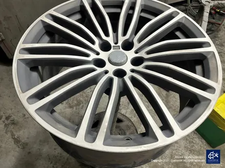 BMW G30 530i 664M 휠수리 후 블랙유광 휠도색 / 용인 처인구