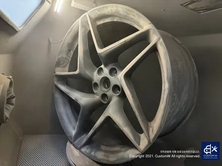 확 달라진 느낌_! 페라리 F8 트리뷰토 로즈 골드 휠 도색 / Ferrari F8 tributo 각도에 따라 달라 보이는 매력적인 컬러! 사진으로 실물표현 불가. 실물 승부 컬러 / 용인 처인구
