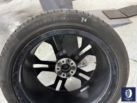 BMW G05 X5 45e 744 휠 상처 수리 후, 블랙 유광 휠도색 + 지저분한 브레이크 캘리퍼 부식 분진 제거 후, 블루 컬러 도색 / 용인 처인구