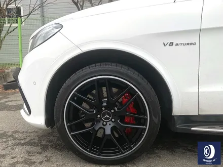벤츠 GLE63 AMG 휠 도색 불량 재작업 약품 박리 제거 후, 사틴 블랙 + 실버 투톤 휠도색 + 레드 캘리퍼 도색 / 용인 처인구