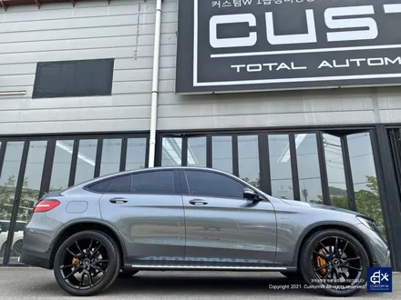 벤츠 GLC43 AMG 휠수리 후 블랙유광 휠도색 + 카본 세라믹 골드 캘리퍼 도색 / 용인 처인구