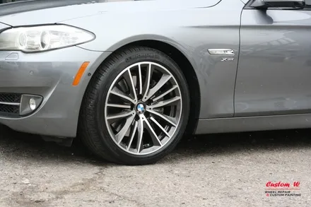 휠도색, 다이아몬드컷팅 휠수리로 건메탈 폴리쉬 형태로 휠체인지! BMW550I 휠 작업기. / 용인 처인구