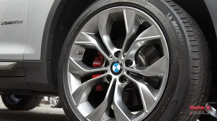 BMW X4의 림 프로텍터의 약간은 불편한 진실과 고스트크롬 휠도색 그리고 캘리퍼 레드 도색. / 용인 처인구