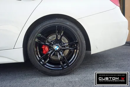 BMW 320D 블랙유광 휠도색, 레드 캘리퍼도색. / 용인 처인구